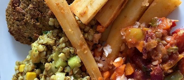 10 Deportistas de élite que llevan una dieta a base de plantas