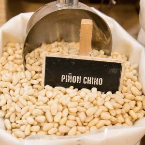 Piñon chino a granel